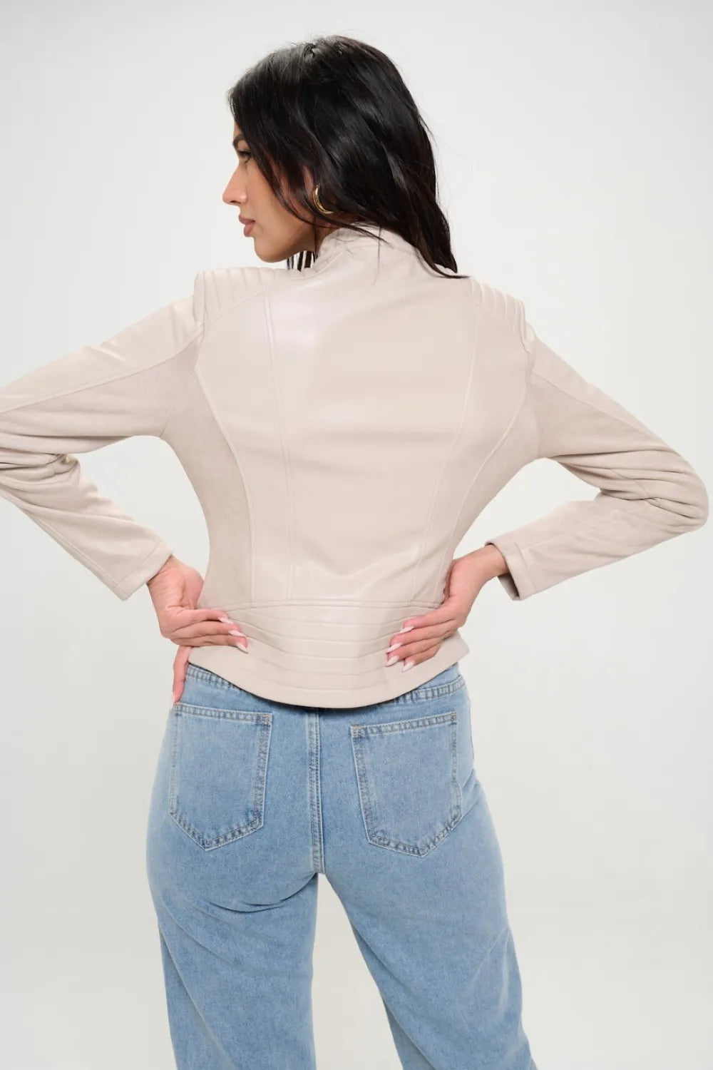 452071d6-0924-458d-a7af-d23d08098a24-Max